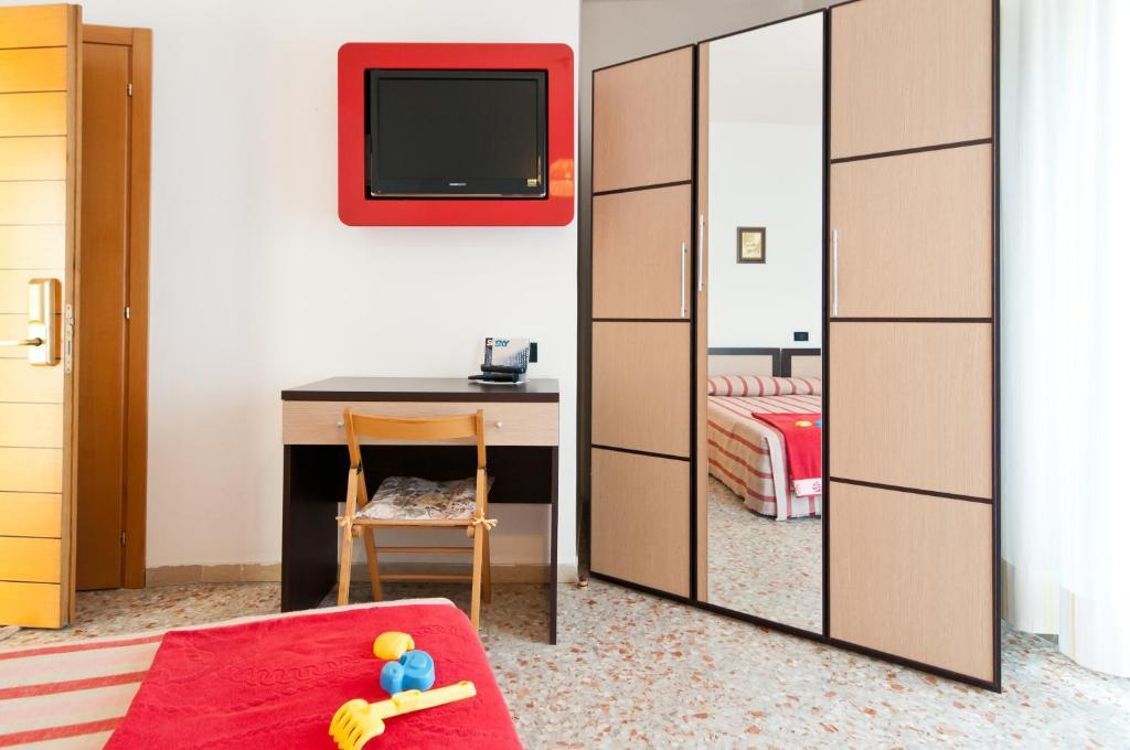 Hotel Milan Rosolina Mare Room photo